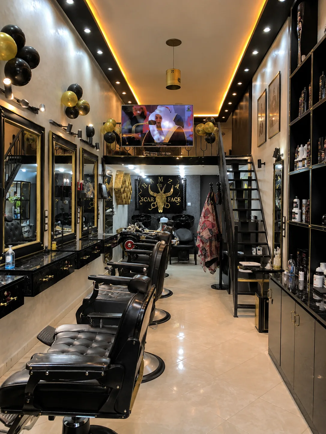 Salon SCARFACE Barbershop Deroua intérieur premium