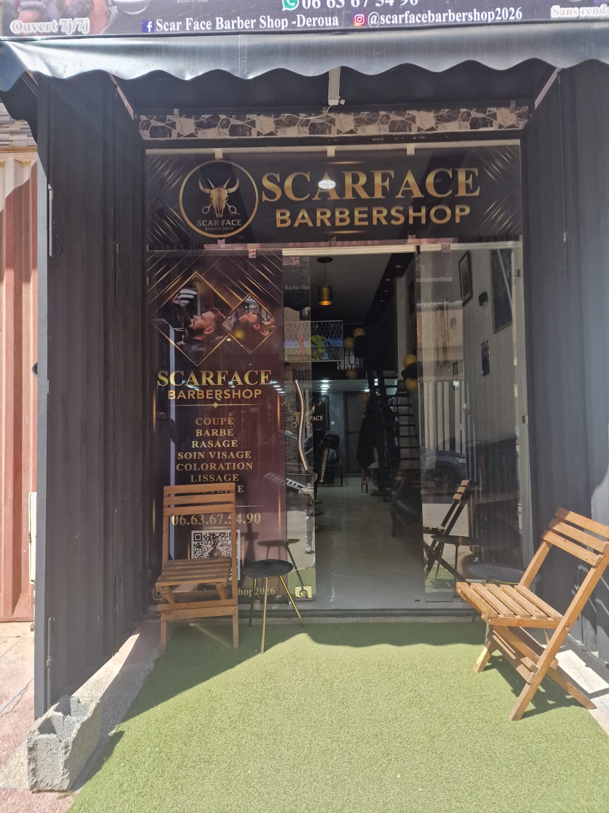 Entrée réelle du salon SCARFACE Deroua